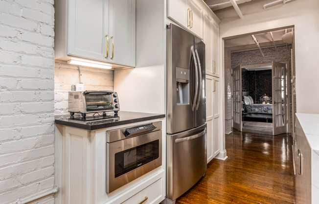 32 Peachtree Street NW