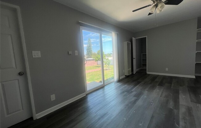 1718 W 247 PL