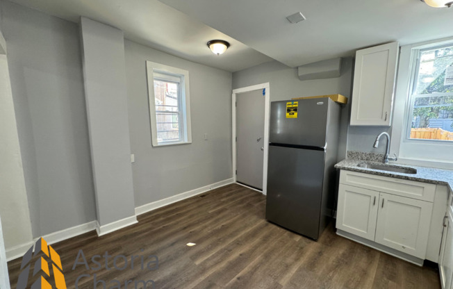 3 beds, 1 bath, $1,650