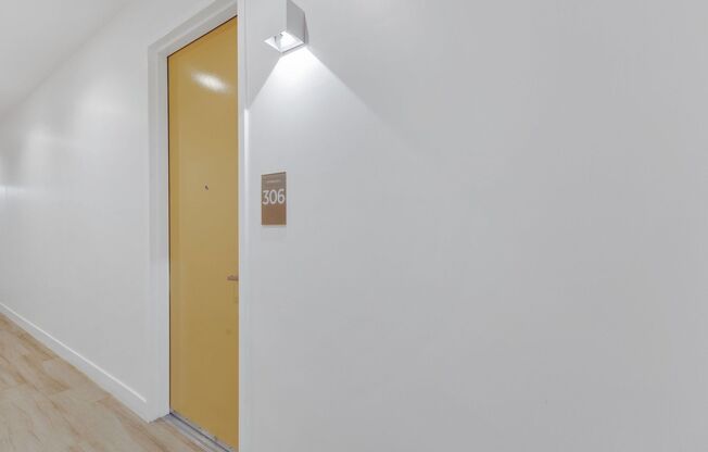 1 bed, 1 bath, 739 sqft, $2,995, Unit 306