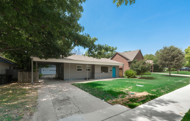 Arlington Heights - with a garage !