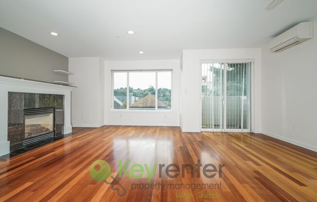 Stunning 3 Bed, 3.5 Bath Seattle Home with En Suites, Solar, and A/C