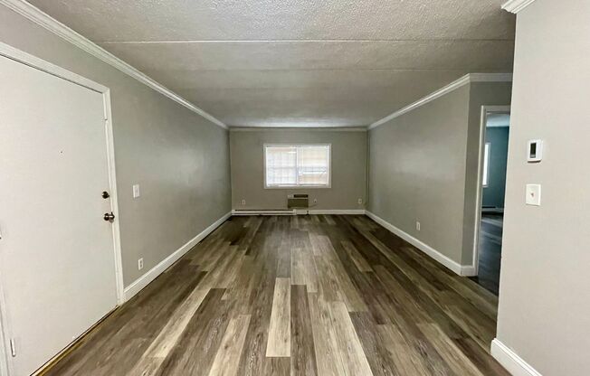 2 beds, 1 bath, 864 sqft, $2,650, Unit 258-24