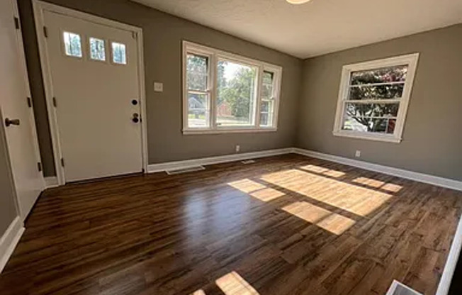 511 FREEMAN DR