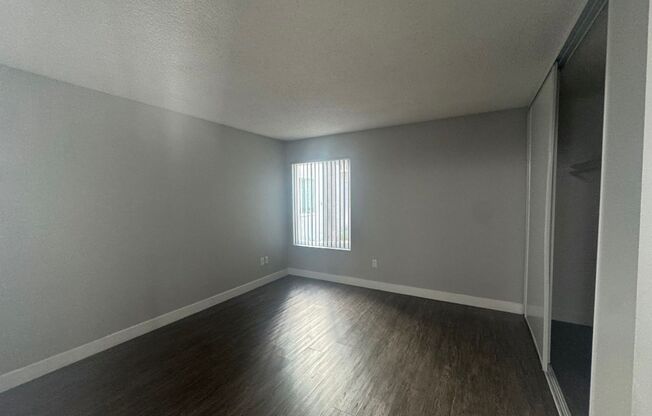 2 beds, 1.5 baths, 893 sqft, $2,345, Unit H22