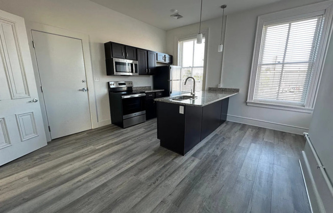 1 bed, 1 bath, $1,350, Unit Apt D