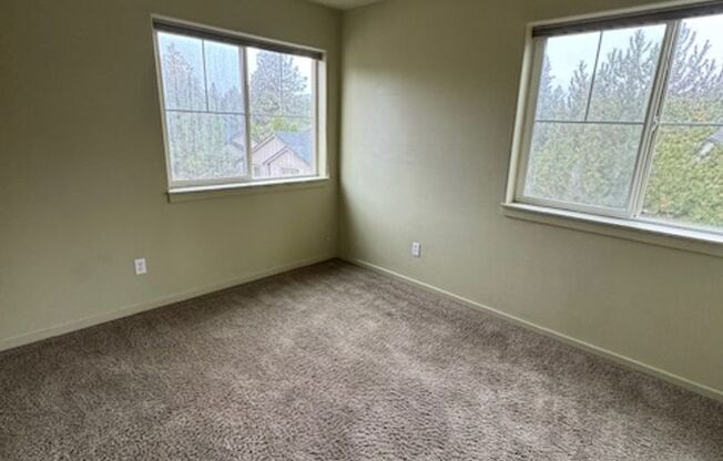 2 beds, 1 bath, $1,595, Unit #6