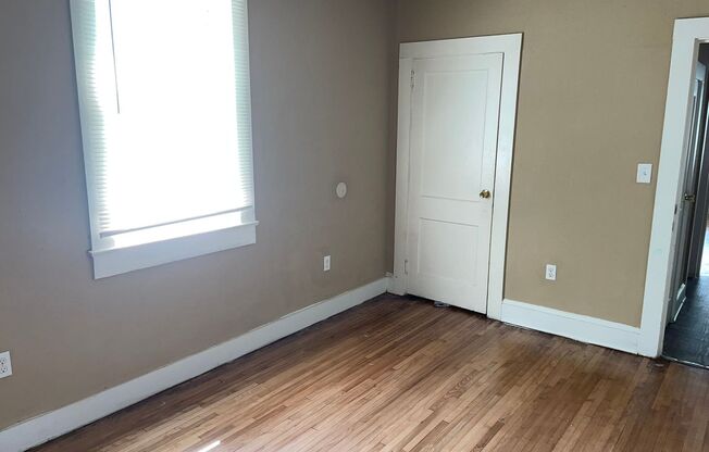 1 bed, 1 bath, $920