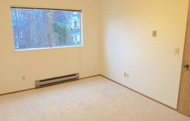 1 bed, 1 bath, 700 sqft, $1,395, Unit 1