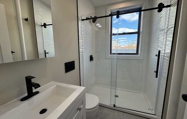 1 bed, 1 bath, 550 sqft, $3,550, Unit 32