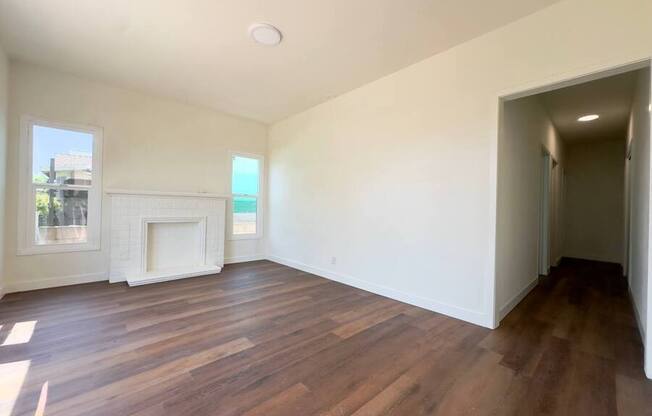5371 LOUIS PL