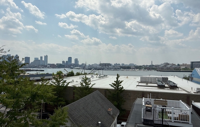3 beds, 1 bath, 1,296 sqft, $3,400, Unit 3