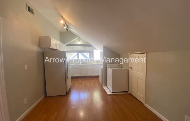 1112 Joseph Ave