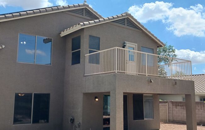 3 Bed / 2 Bath with Loft and Pool