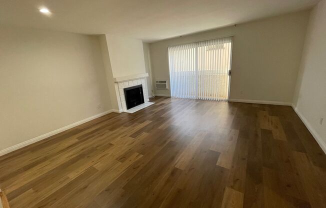 2 beds, 2 baths, 1,000 sqft, $2,700, Unit 103