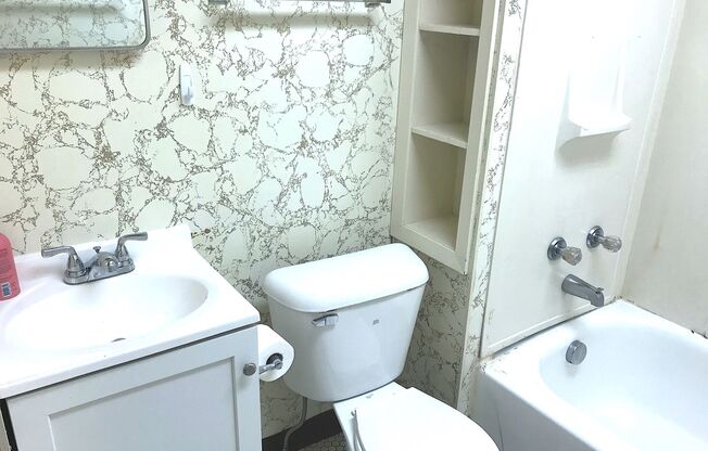 1 bed, 1 bath, 700 sqft, $765, Unit 3010-03