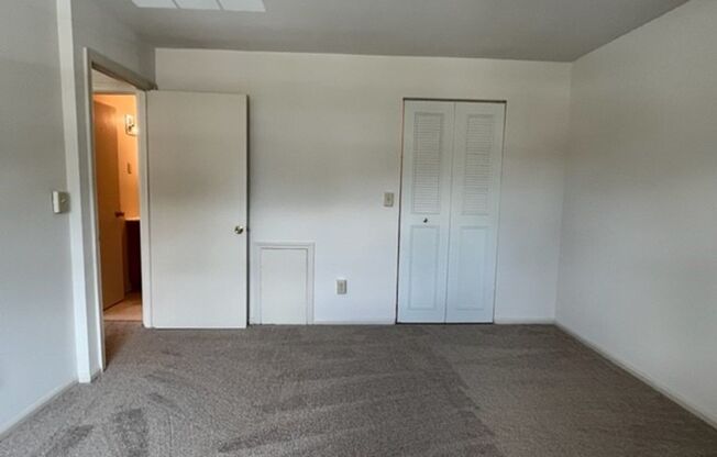 1 bed, 1 bath, 700 sqft, $1,200, Unit 532