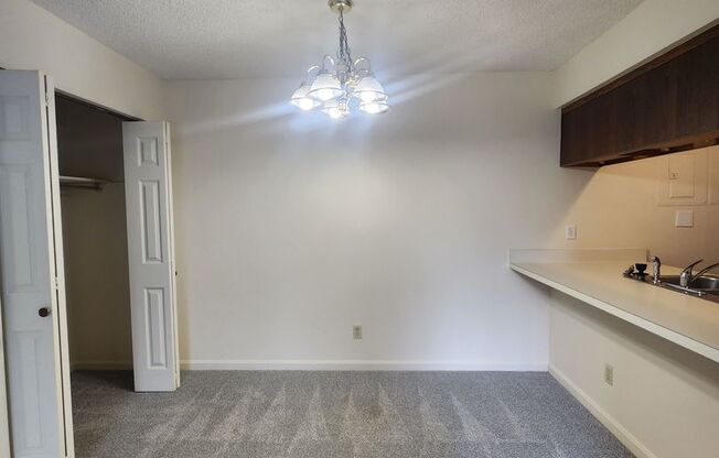 1 bed, 1 bath, 790 sqft, $870, Unit 4953