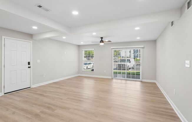 2 beds, 2 baths, 1,070 sqft, $1,850, Unit 42