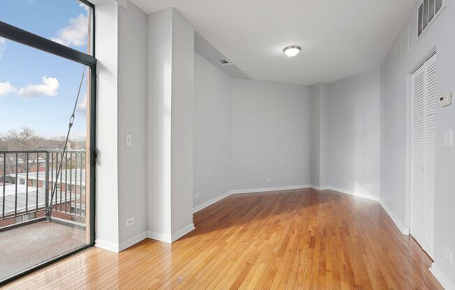 1 bed, 1 bath, 544 sqft, $2,000, Unit 305