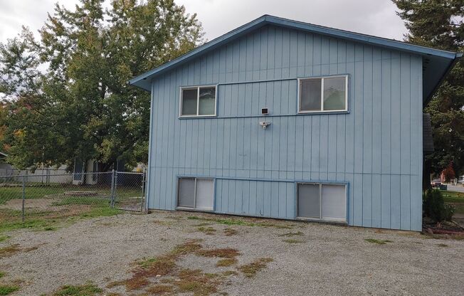 4 Bedroom, 2 Bath Home Central Coeur d'Alene