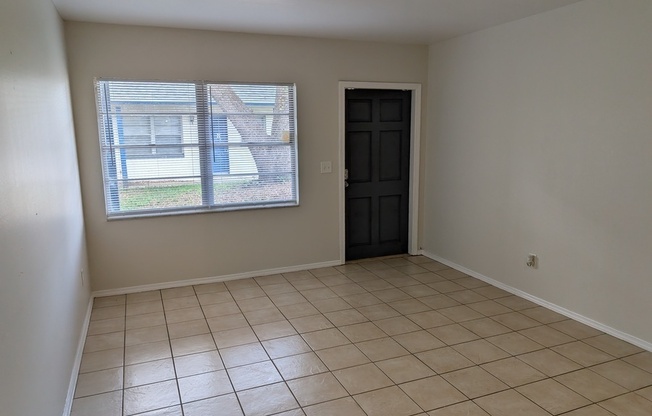 124 S MONTCLAIR AVE
