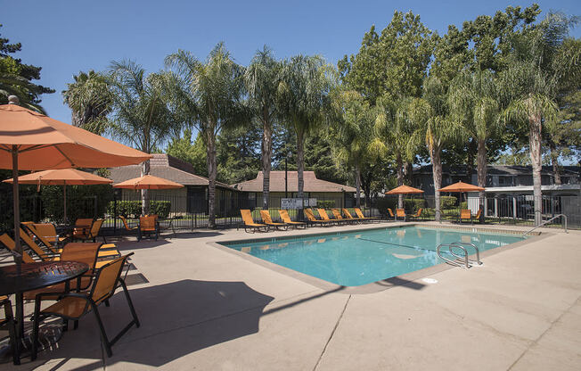 Pool with lounge chairs Vue at the Lake in Sacramento