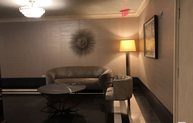 1 bed, 1 bath, 1,390 sqft, $4,300, Unit 708