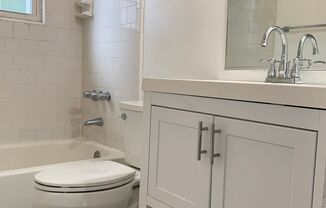 1 bed, 1 bath, 800 sqft, $1,825, Unit 1219-10