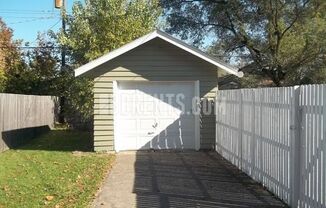 3 beds, 2 baths, $1,295