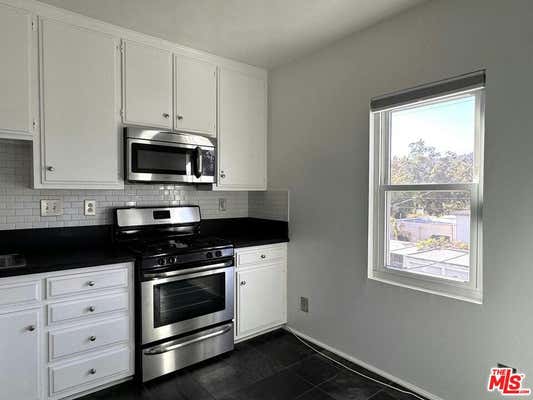 1 bed, 1 bath, 500 sqft, $2,500, Unit B