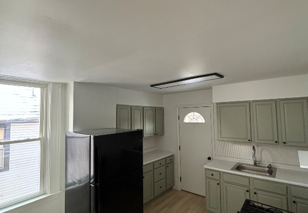 228 W STEUBEN ST