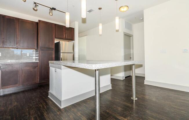 2 beds, 2 baths, 1,292 sqft, $2,117