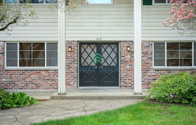 Spacious 5 Bed 2.5 Bath for Rent in Bellevue!