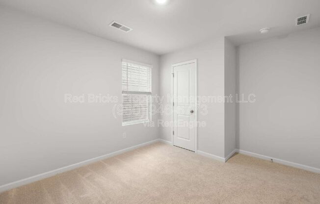 5 beds, 2.5 baths, 2,306 sqft, $2,245