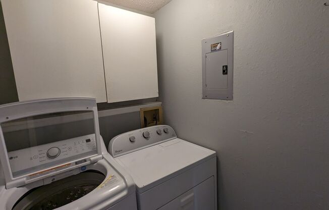 3 beds, 1 bath, $1,200