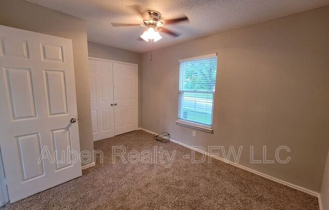 327 SE 3 ST
