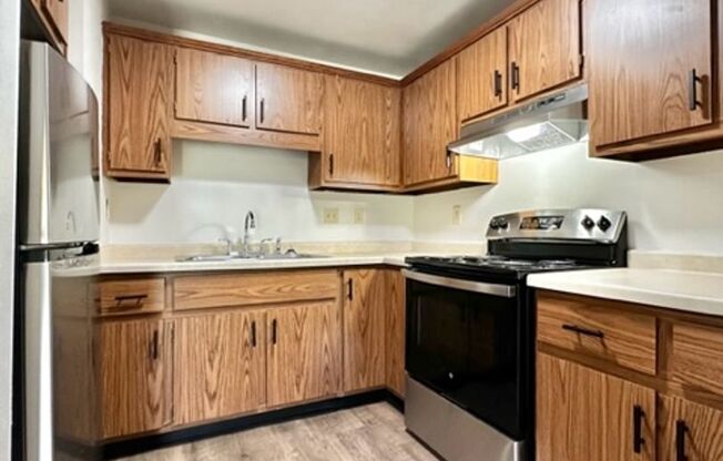 1 bed, 1 bath, 722 sqft, $925, Unit Apt. 4