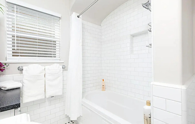 Canyon Home with Views and Solar