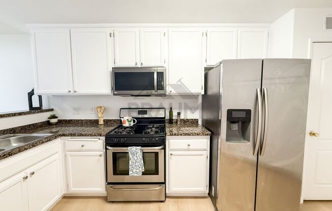 7323 WINNETKA