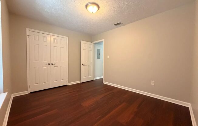 140 Cumberland Ct