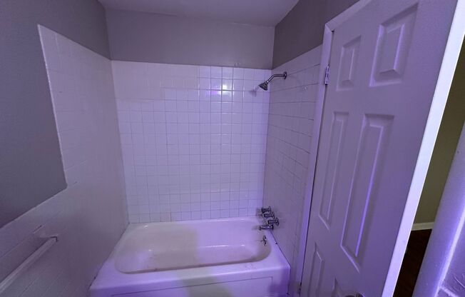 Studio, 1 bath, $916, Unit 103