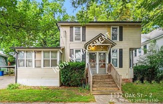 1112 OAK ST