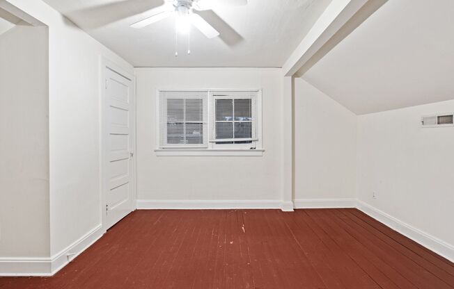 2 beds, 1 bath, 1,164 sqft, $1,200, Unit 23