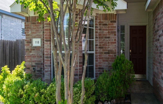 118 DRAKE LN