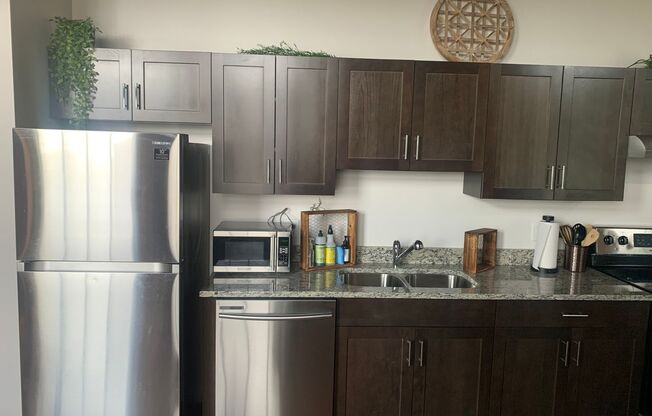 Studio, 1 bath, 1,068 sqft, $2,108, Unit 401