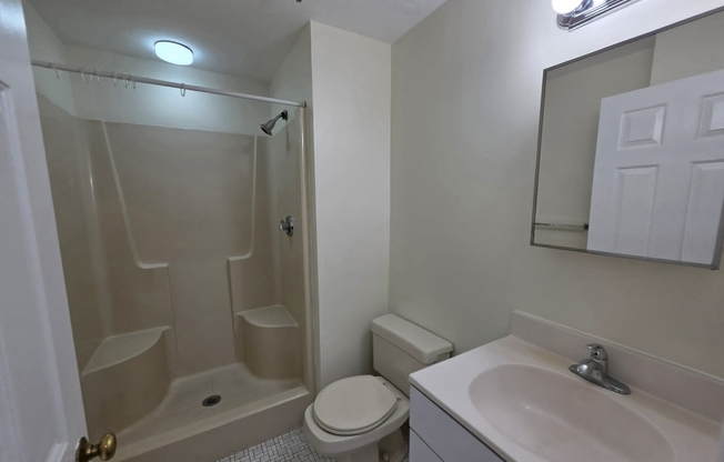 2 beds, 2 baths, 861 sqft, $2,450, Unit 407