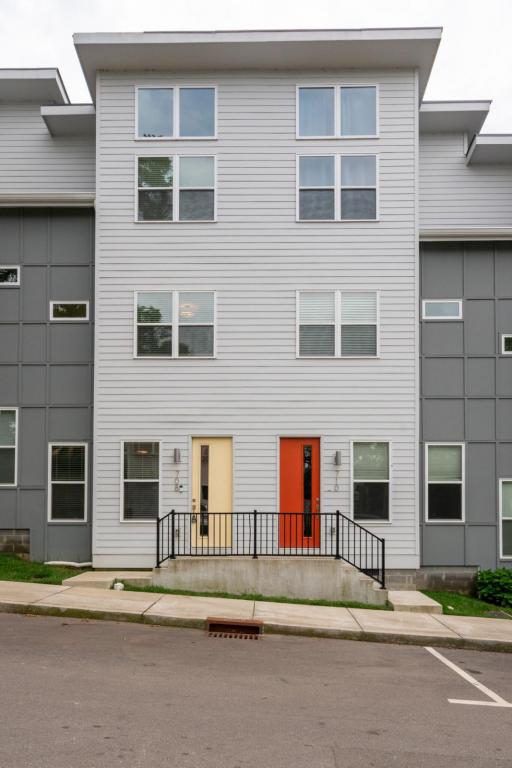 708 TRAL ST