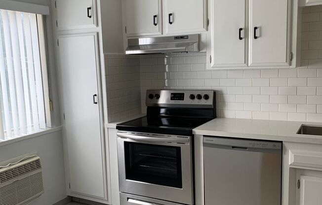 165 Almont