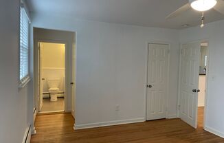 1 bed, 1 bath, 640 sqft, $1,650, Unit B2